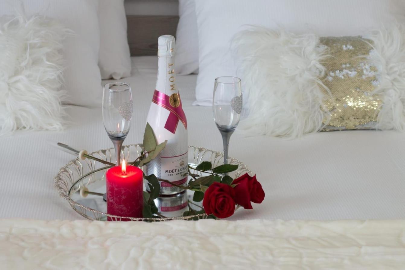 Aparthotel "Queen Zina" Власич Экстерьер фото