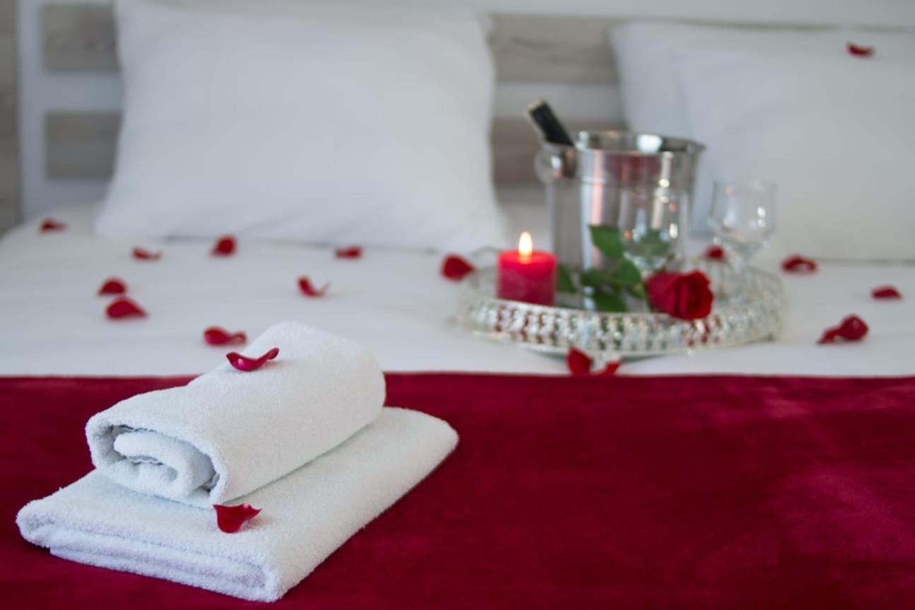 Aparthotel "Queen Zina" Власич Экстерьер фото